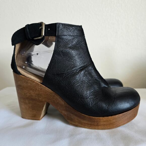 Free People Amber Orchard Clog Black Leather Suede Size 40 US 9.5 Booty Sandals - Picture 2 of 9